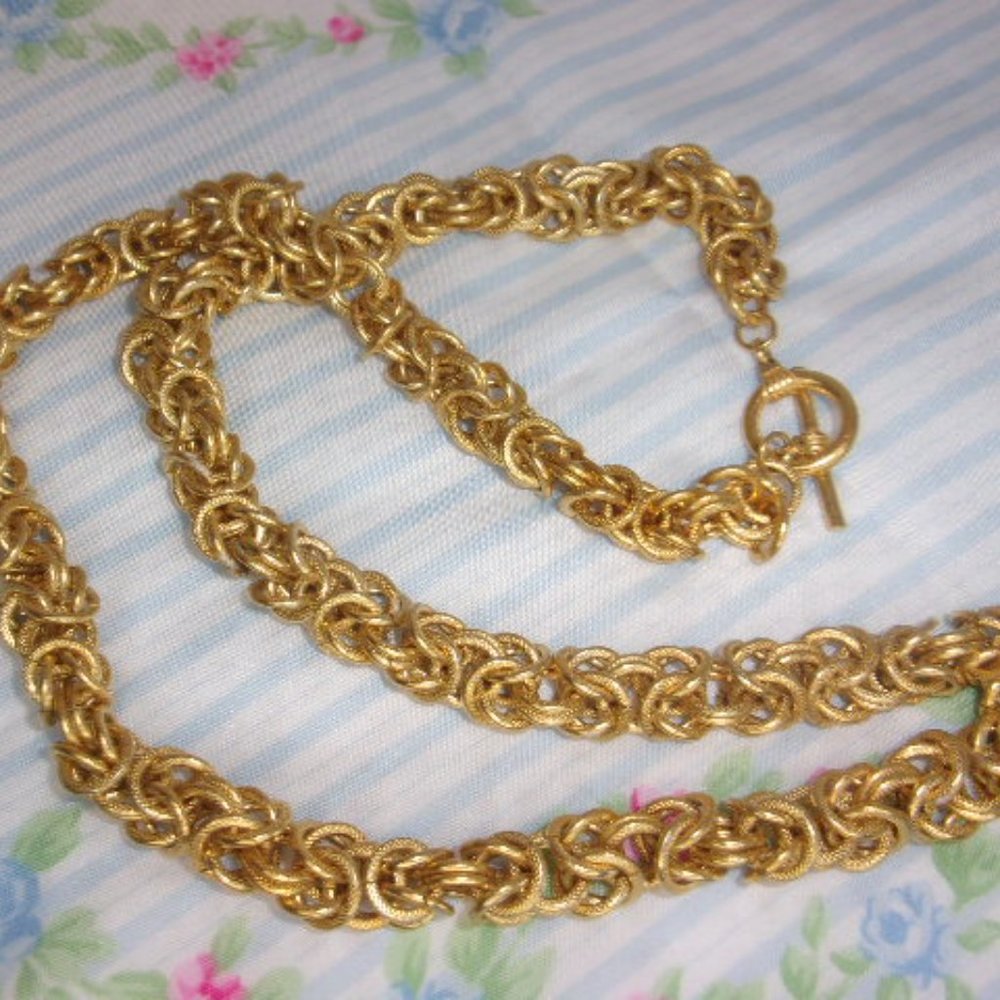 Heavy Bold Gold Birdcage Chain Necklace 30" L - Picture 3 of 6